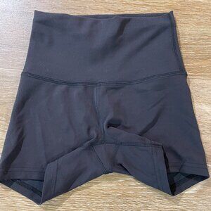 Lululemon Wunder Train Shorts